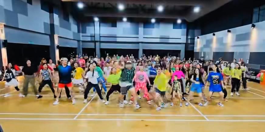 2 NATIONS 1 BEAT Megamix 107